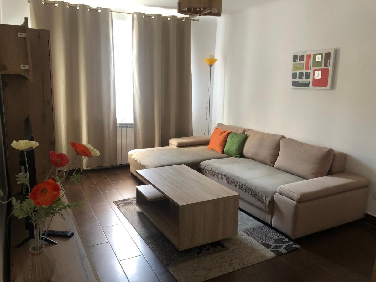 פיאטרה ניאמט Central Home מראה חיצוני תמונה